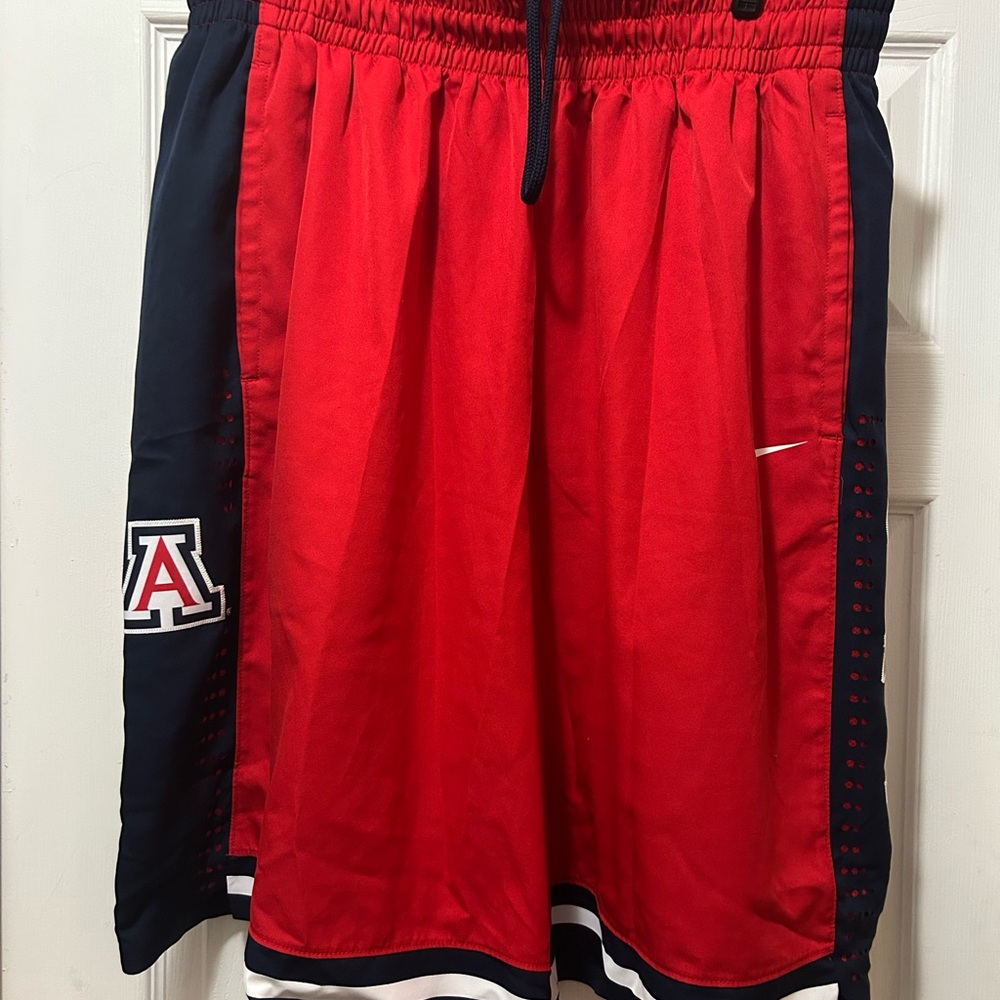 Nike Red and Navy Men's Arizona Wildcats Athletic On Court DRI FIT Shorts 2X